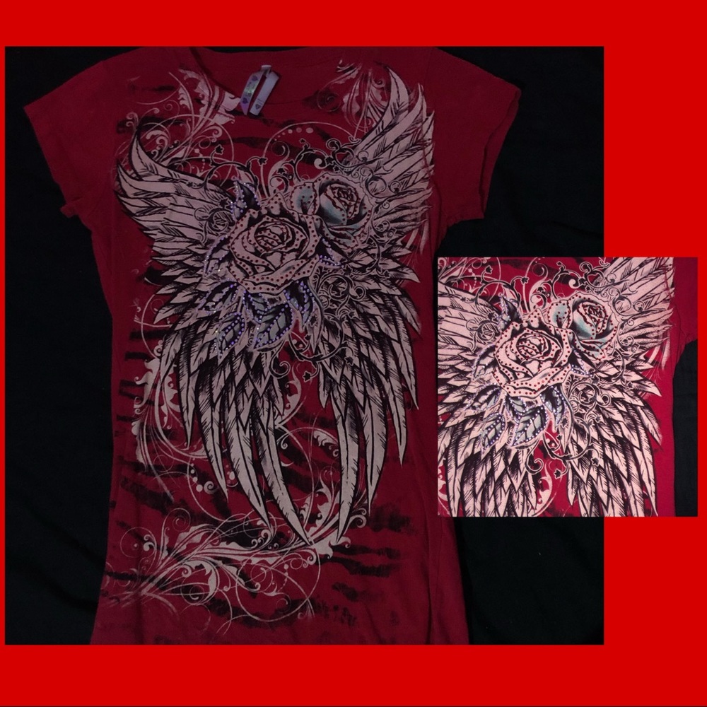 2000s red tee